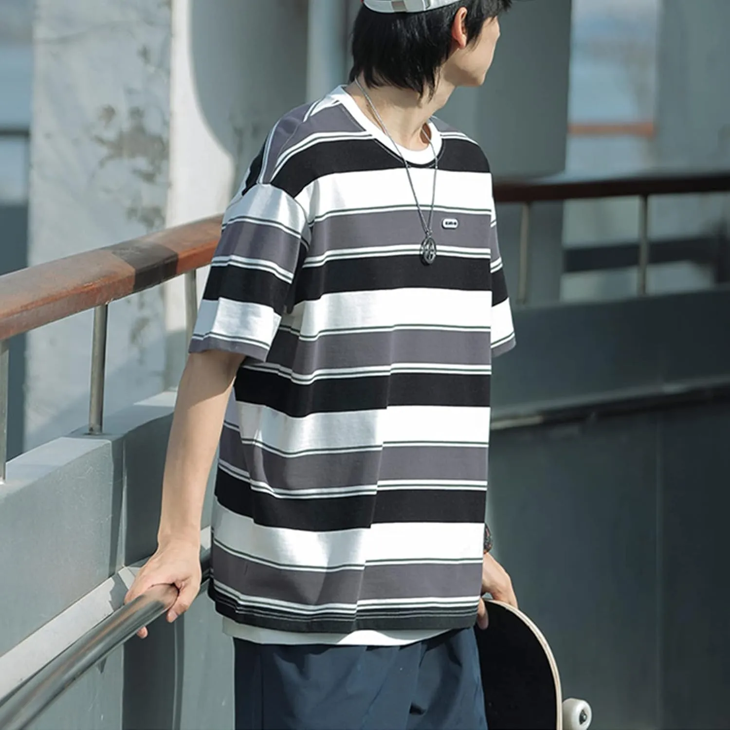 Men's Crew Neck Stripe T-Shirt Loose Short Sleeved Cotton T-Shirt